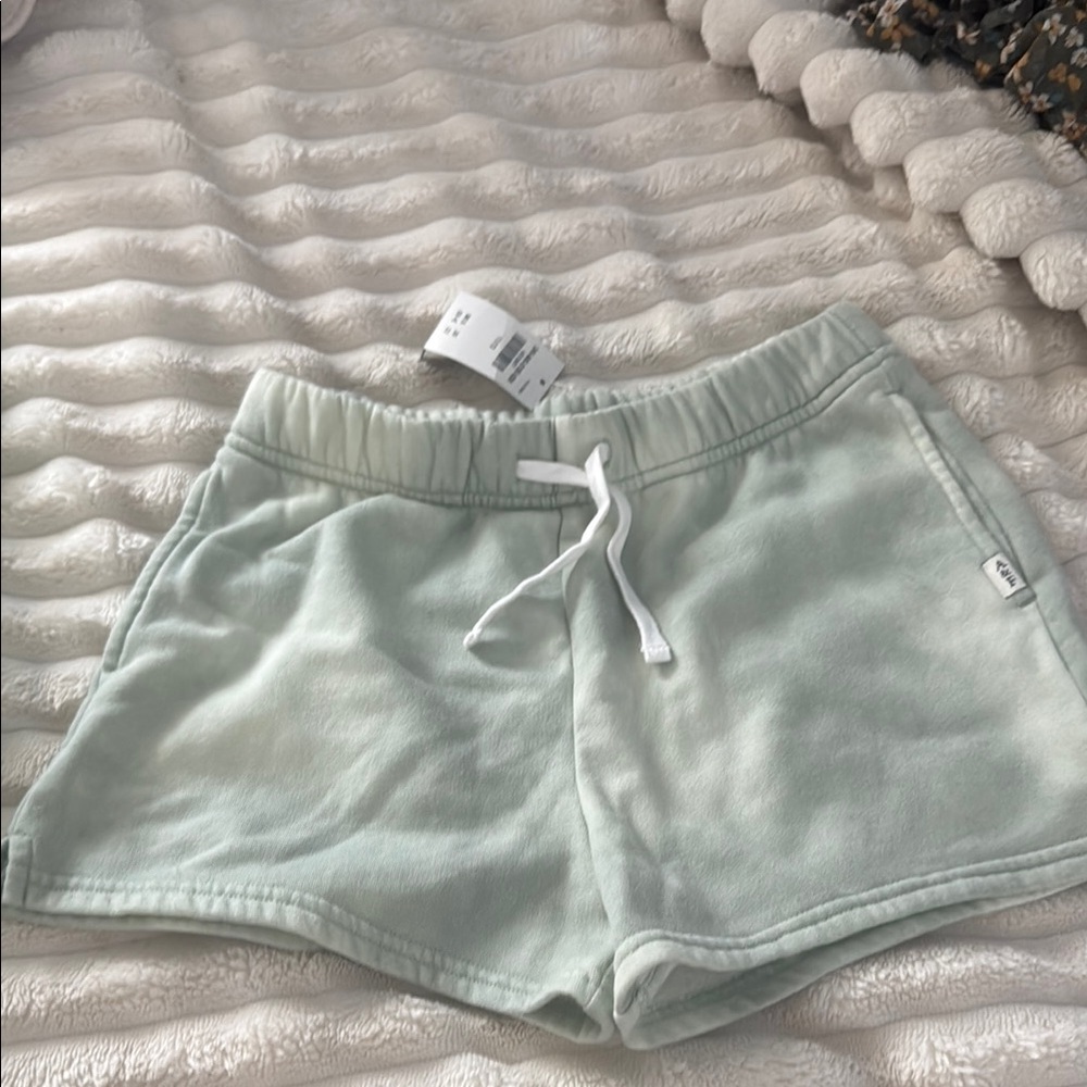 H&M Green Athletic Shorts Elastic Waistband